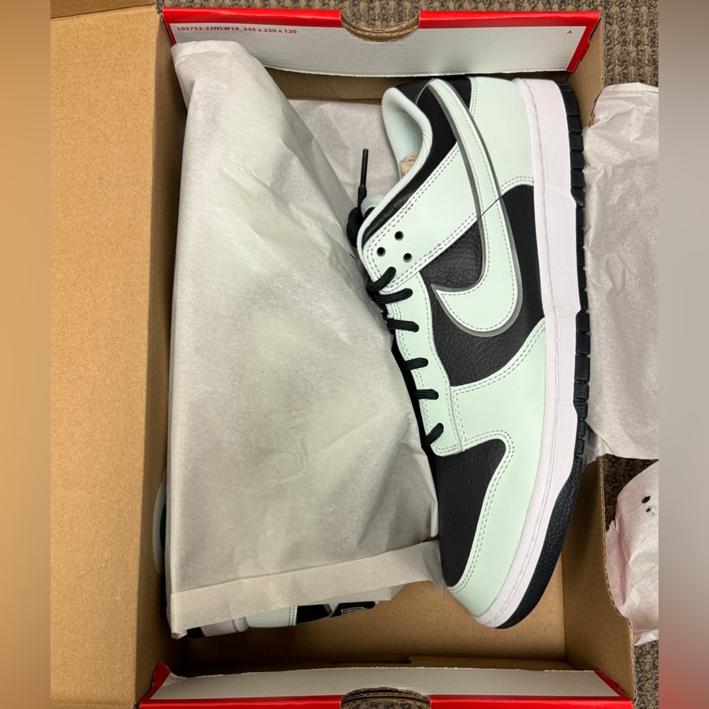 NIKE Dunk Low Retro “Dark Smoke Grey Barely Green” NEW  Men’s Size 13 FZ1670-001
